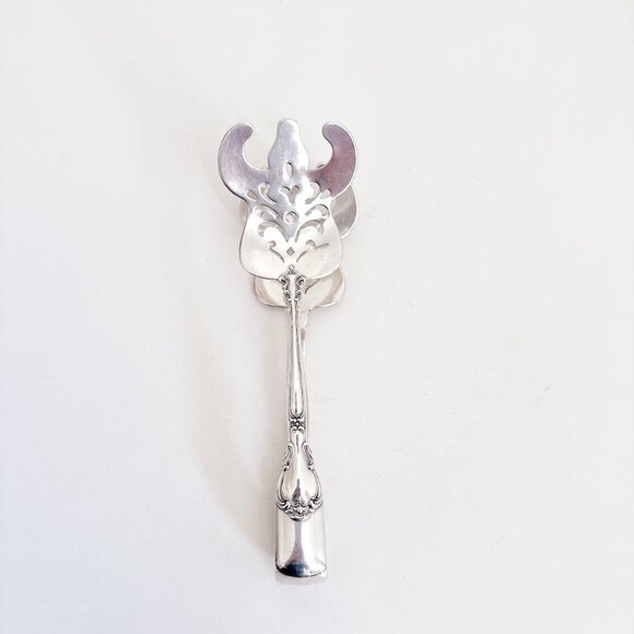 GORHAM STERLING SILVER ASPARAGUS TONGS 9" LONG CHANTILLY NO MONOGRAM - Picture 2 of 13